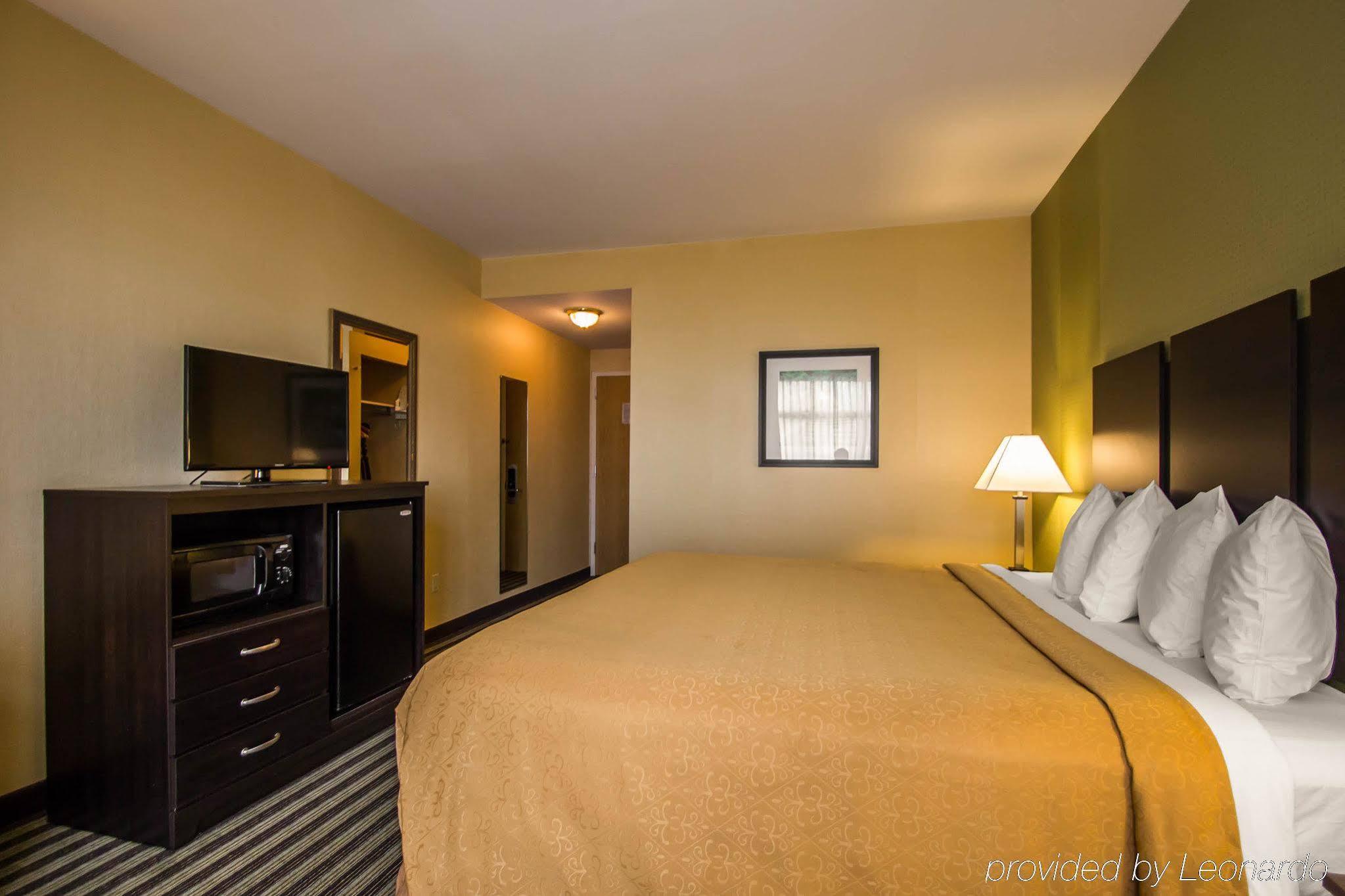 Quality Inn East Haven - New Haven Eksteriør billede