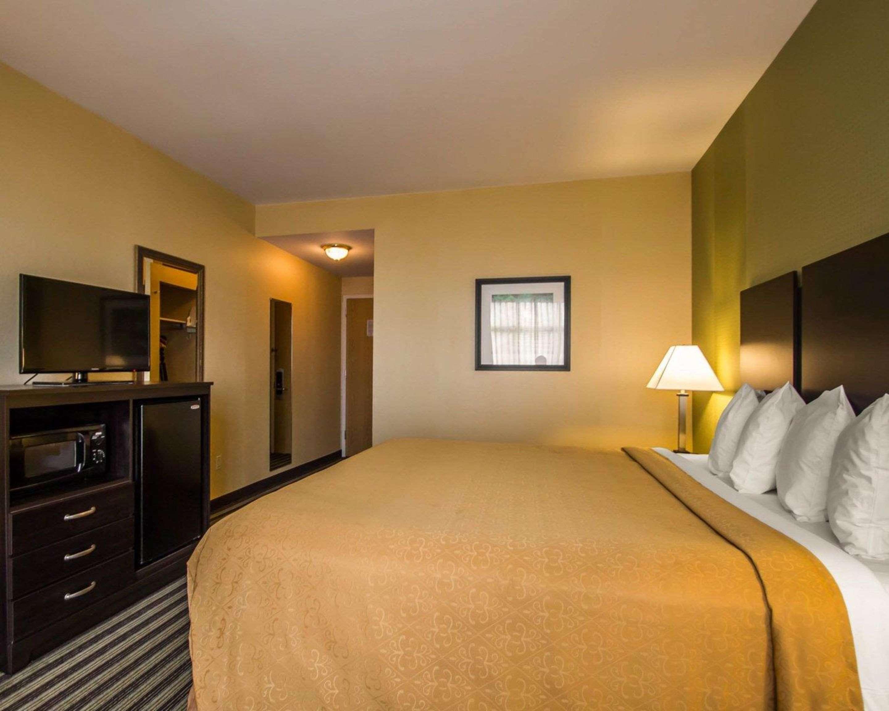 Quality Inn East Haven - New Haven Eksteriør billede