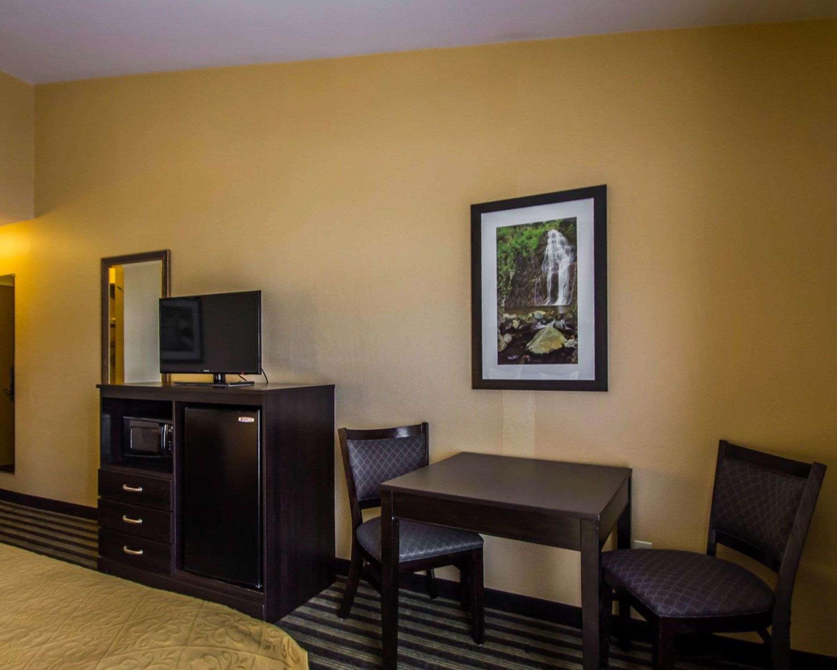 Quality Inn East Haven - New Haven Eksteriør billede