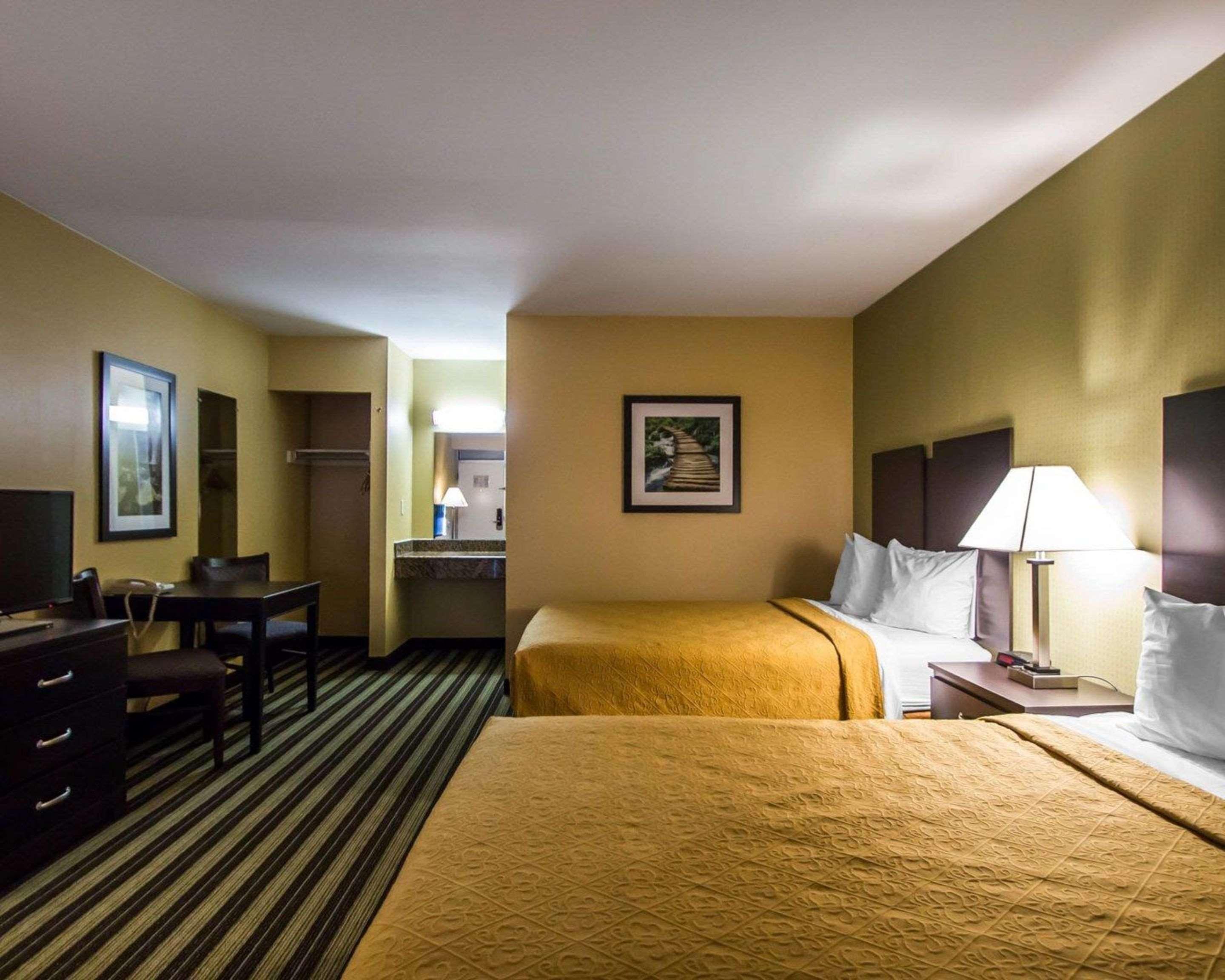 Quality Inn East Haven - New Haven Eksteriør billede