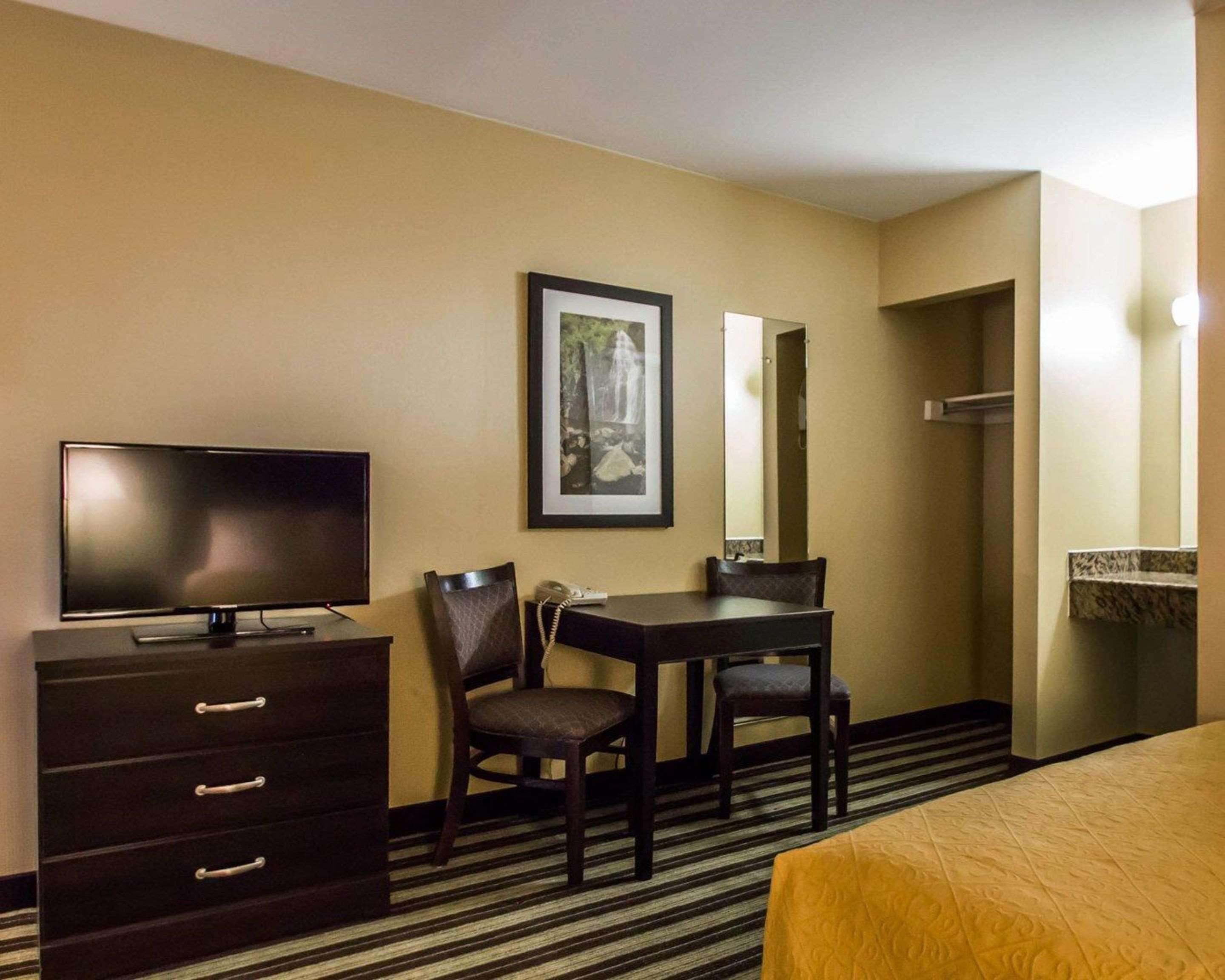 Quality Inn East Haven - New Haven Eksteriør billede