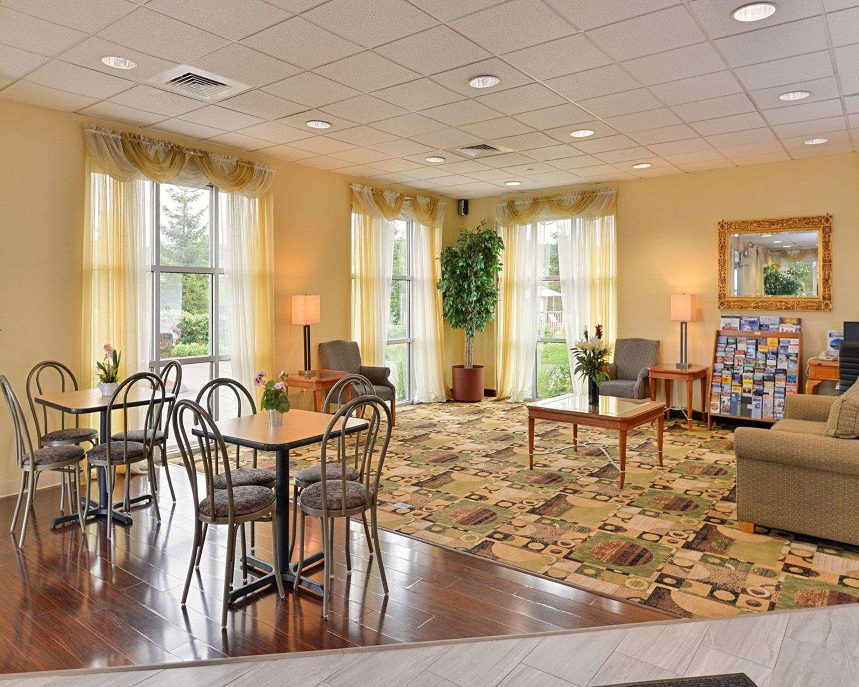 Quality Inn East Haven - New Haven Eksteriør billede