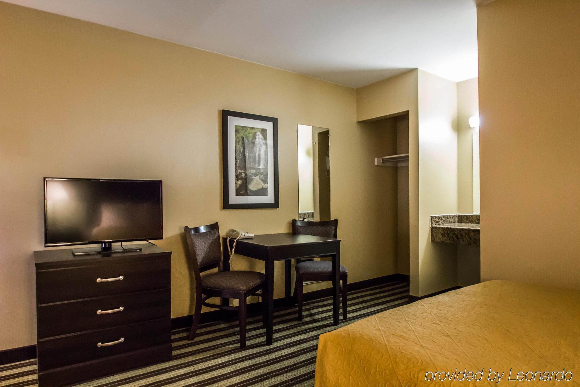 Quality Inn East Haven - New Haven Eksteriør billede