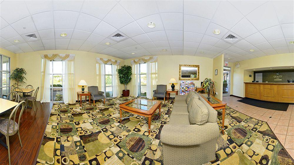 Quality Inn East Haven - New Haven Eksteriør billede